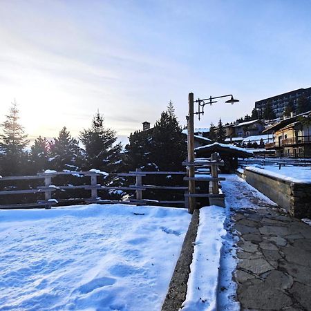Hostdomus - Imperial Chalet Villa Sestriere Luaran gambar